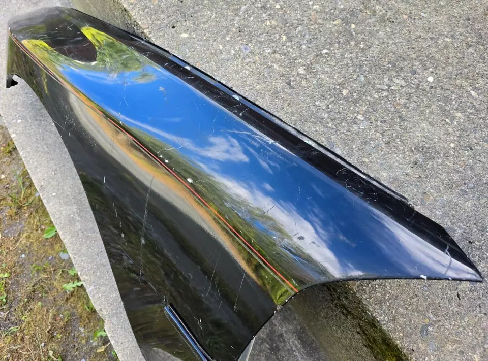 BONITO GUARDABARROS DELANTERO IZQUIERDO ORIGINAL USADO ORIGINAL PORSCHE 944 944S NEGRO 1983-89 Foto 3 de 4