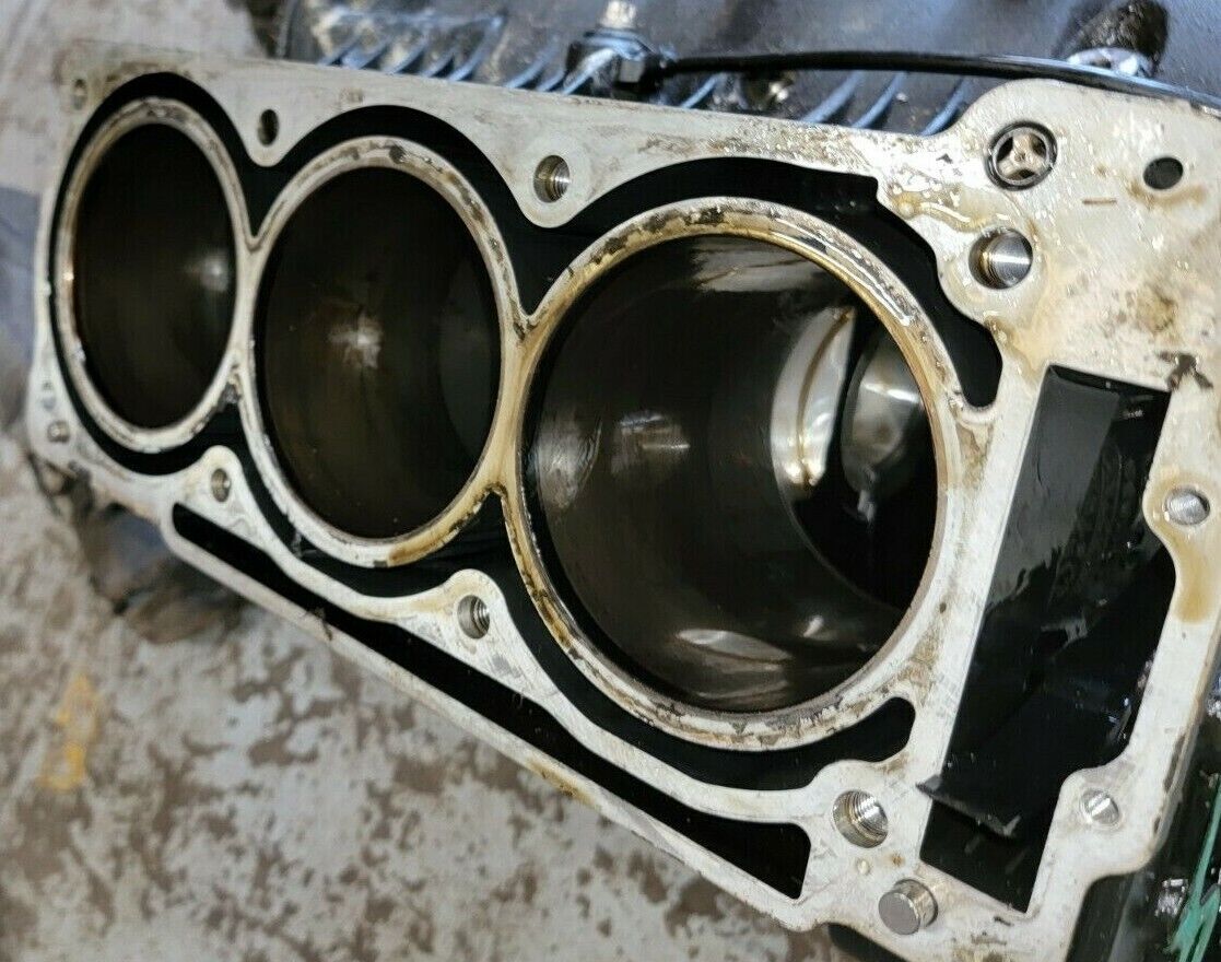 Sea Doo GTX RXP RXT 155 185 215 engine block case cases Sea Doo GTX RXP RXT 155 185 215 engine block case cases