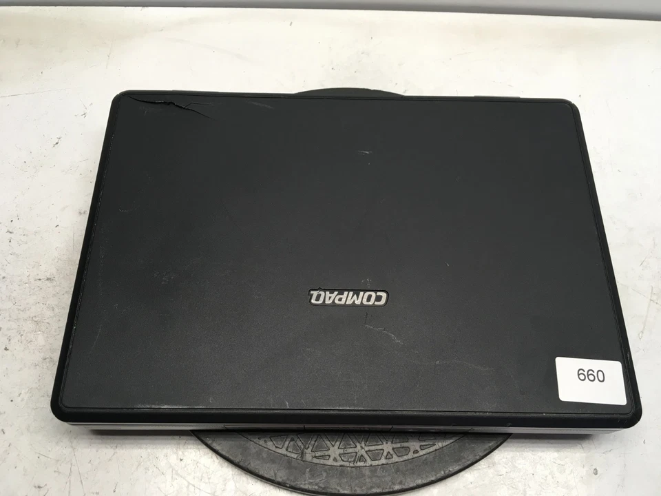 Compaq Presario V2000 AMD Turion 64 Mobile ML 512 MB SEM HDD - Imagem 2 de 4