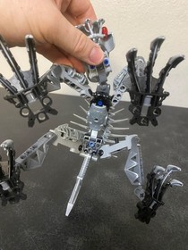 LEGO BIONICLE: Maxilos and Spinax (8924), 95% complete!