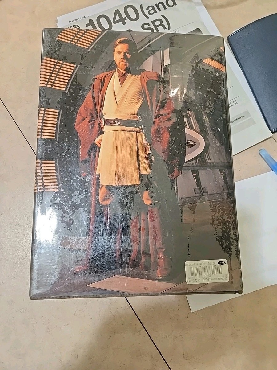 Dressing a Galaxy : The Costumes of Star Wars by Trisha Biggar