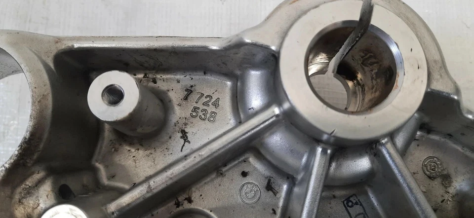 (35) BMW F 800 R K73 Gabelbrücke oben, Halterung Federgabel Gabel, Halter - Bild 2 von 4