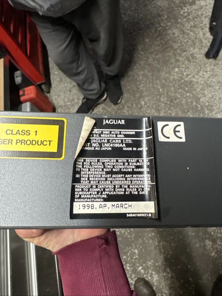 Jaguar XJ X308 XK8 DAIMLER CD CHANGER LNC4160AA Fully Checked And Warranted - Image 2 of 2