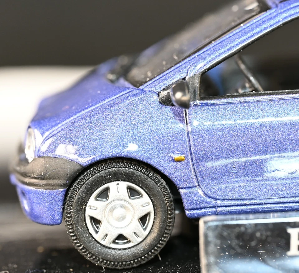 Renault Twingo Blue 1:43 Diecast Cararama Hongwell in box - Image 3 of 4