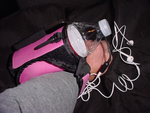 WATER BOTTLE HOLDER, PACK, PINK RIBBON, HOLDS WATER, PHONE, IPOD, KEYS, MONEY ++ - Picture 5 of 8