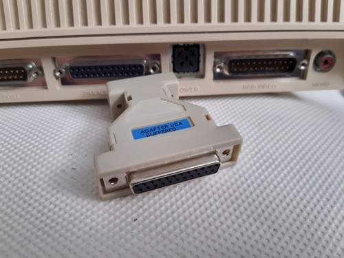 Commodore Amiga 500 500+ 600 1200 2000 4000 DB23 RGB video VGA buffered beige