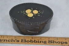 antique  pantry box  wood oval paint decorated 5x3.5 finger lapped