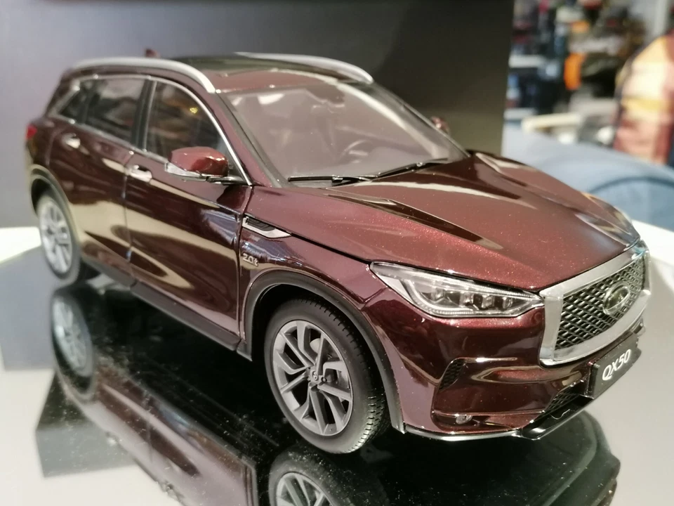 Paudi 1/18 Toyota Lexus Infiniti QX50 2017 IMPRESSIVE MODEL with original box - Immagine 2 di 4
