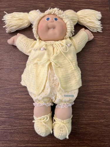 VINTAGE Cabbage Patch Kids Baby Doll Soft Body Blonde Yarn Hair Yellow Outfit