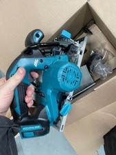 Makita 18v LXT 165mm Brushless Circular Saw Body Only DHS680Z