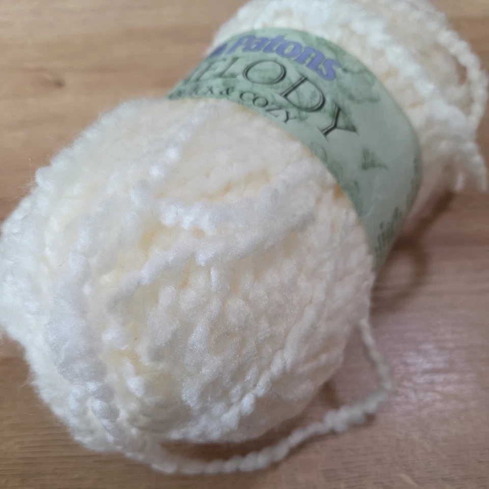 Hilo acrílico voluminoso rápido y acogedor Patons Melody 85 yardas "Juegos divertidos" 3,5 oz. Foto 3 de 4