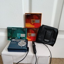 Sony MZ-R700 Walkman Minidisc Recorder/Player, + rm-mz4r control stick + 4 disc