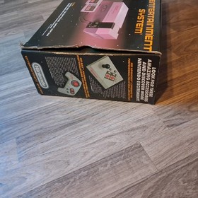 Nintendo NES Action Set In Scatola Quasi Completo CIB Testato Senza Manuali