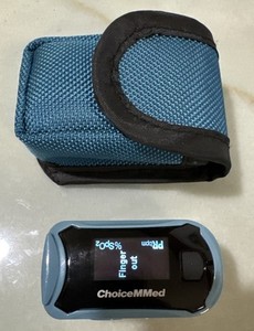 CHOICE MED OXY WATCH C29 PULSE OXIMETER WITH BLUE CASE Tested