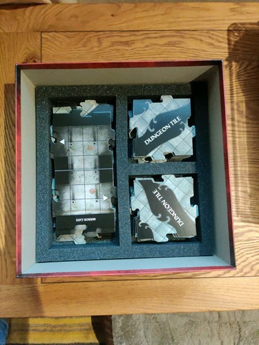Dungeons and Dragons Waterdeep: Dungeon of The Mad Mage, Painted,With Insert - Picture 12 of 14