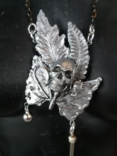 talisman pendant amulet skull butterfly moth leaf jewelry the last of us tattoo - Picture 7 of 24