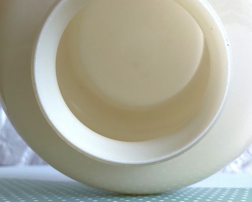 Early to mid 20th century glass art deco cream lamp shade | Beehive shape - Picture 8 of 8