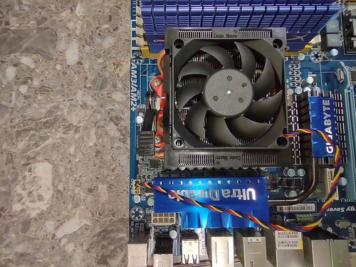 Gigabyte GA-MA790X-UD4P, AMD Phenom X6, 8GB Hyper X DDR2, I/O Retro Gaming !! - Picture 8 of 14