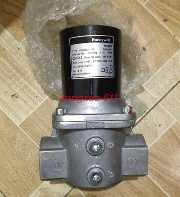 NEW Honeywell New Solenoid Gas Valve VE4032A1133 Via FedEx or DHL