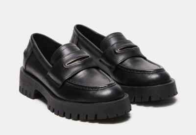 【AMERI】WAVE CUTTING PLATFORM LOAFER STEVE MADDEN Lawrence Black Leather 1