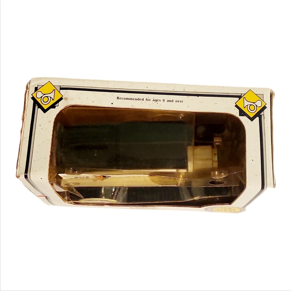 Modelo T 1913 Die Cast Bank Mills Fleet Farm por Ertl 1992 Bank Foto 2 de 4