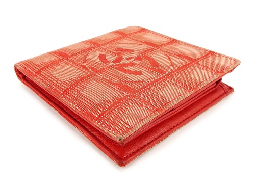 Chanel Wallet Purse Bifold New travel line Red Woman unisex Authentic Used T3038 - Picture 3 of 6