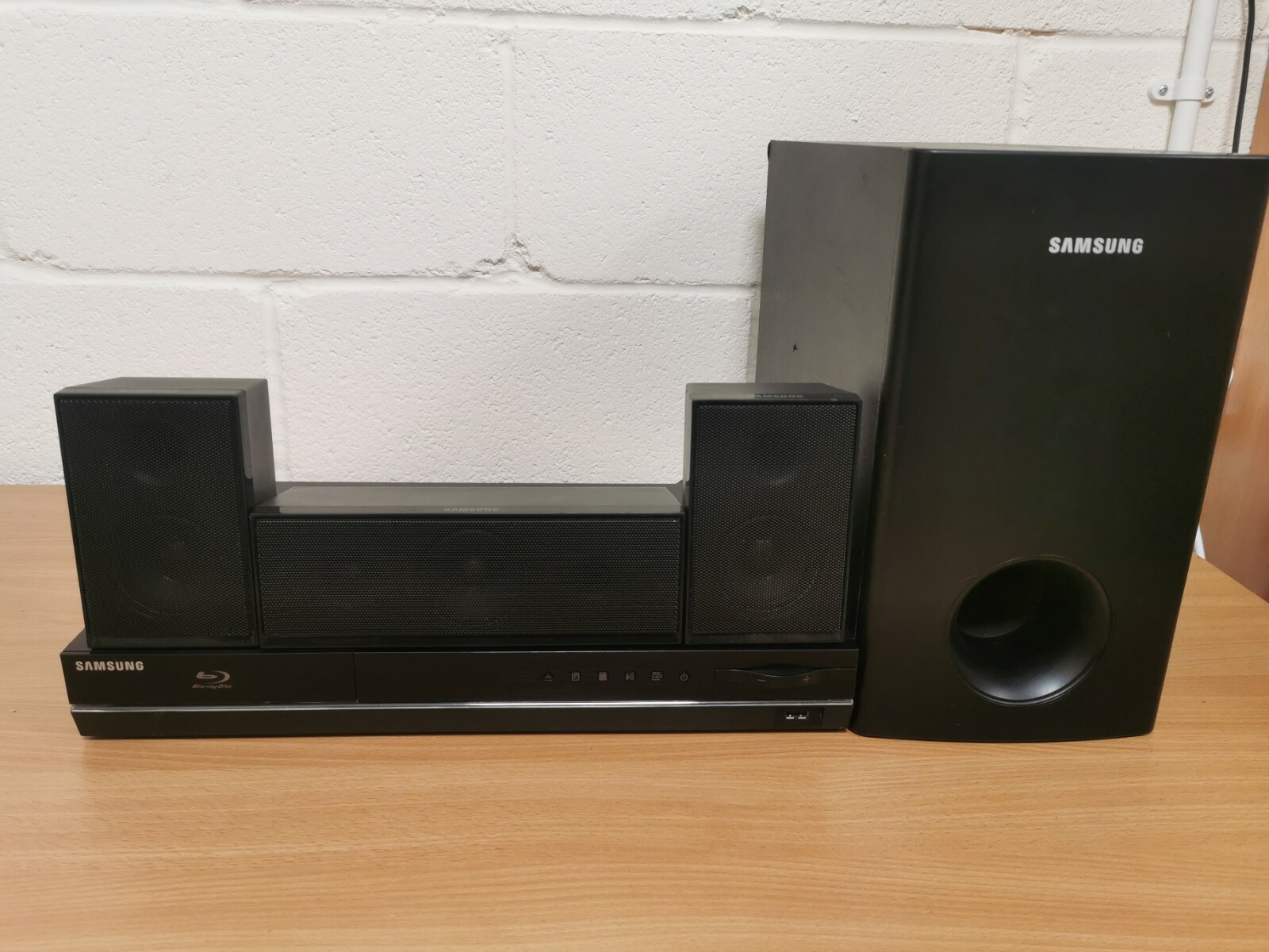 surround sound system with dvd player