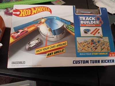 Hot Wheels Track Builder System Custom Turn Kicker. FPG95, NOS (26SL1-1)