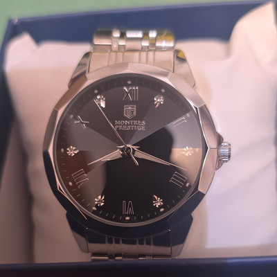 Montres Prestige Quartz Analog Black Dial Silver Metal Bracelet 30m MPW-0040
