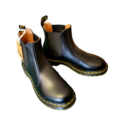 Dr. Martens Women's Boots Audrick Leather Platform Chelsea Boot Black Size 7