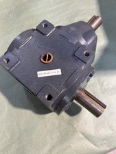 HUB CITY 0220-03402 BEVEL GEAR REDUCER 1:1 RATIO SERIES 600 NEW NO BOX