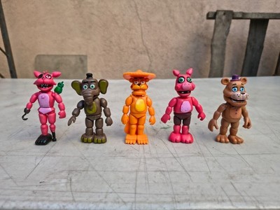 FNAF Five Nights At Freddys scale  4 to 3 3/4 Lot Of 5 action figures pvc