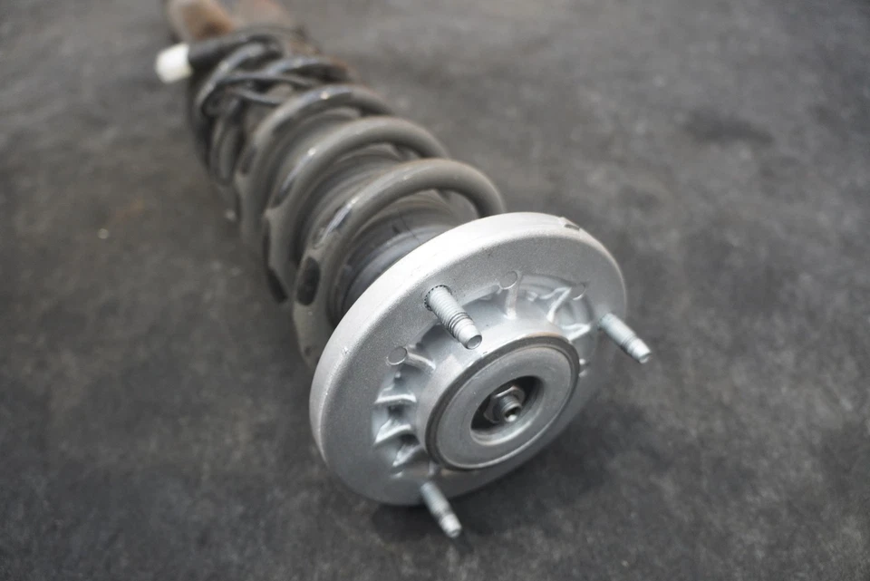 Amortiguador trasero derecho muelle bobina puntal 37106878128 BMW 840i M850i G16 20-23 Foto 3 de 4