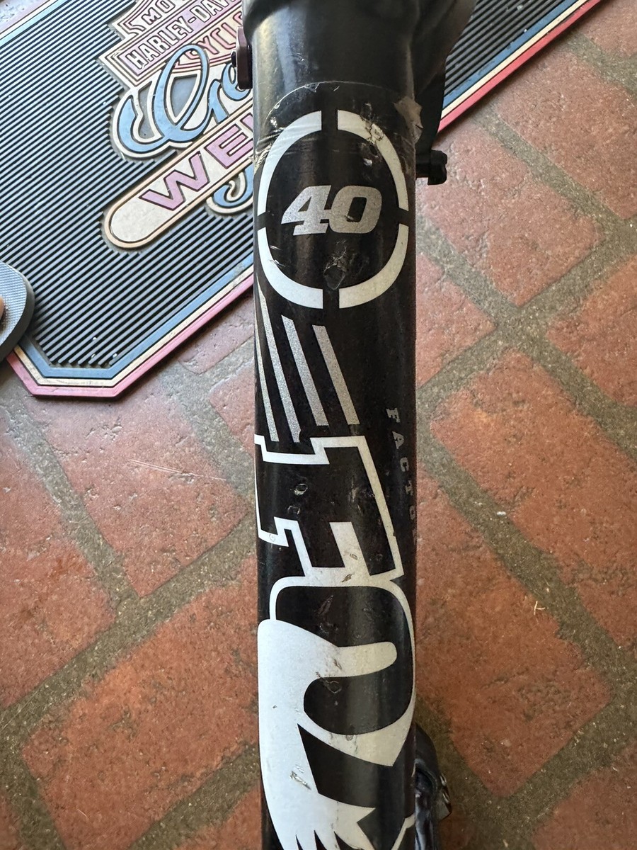 2015 Fox 40 Float Factory Series Fit Rc2 26” 20x110 Downhill 2015 Fox 40 Float Factory Series Fit Rc2 26” 20x110 Downhill