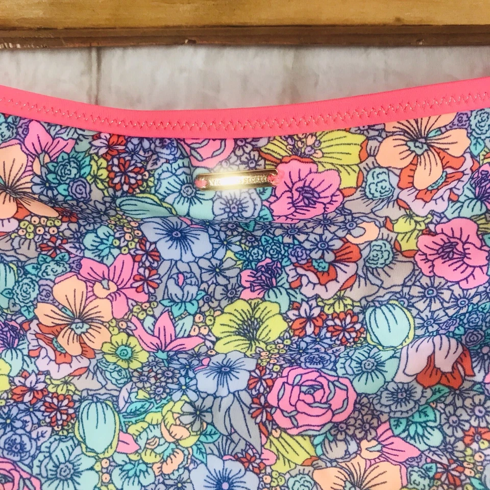 NWT Victoria’s Secret Swim XS Floral Cheeky 8KQ Bikini Bottom VS Swim Flower XS - Image 3 of 3