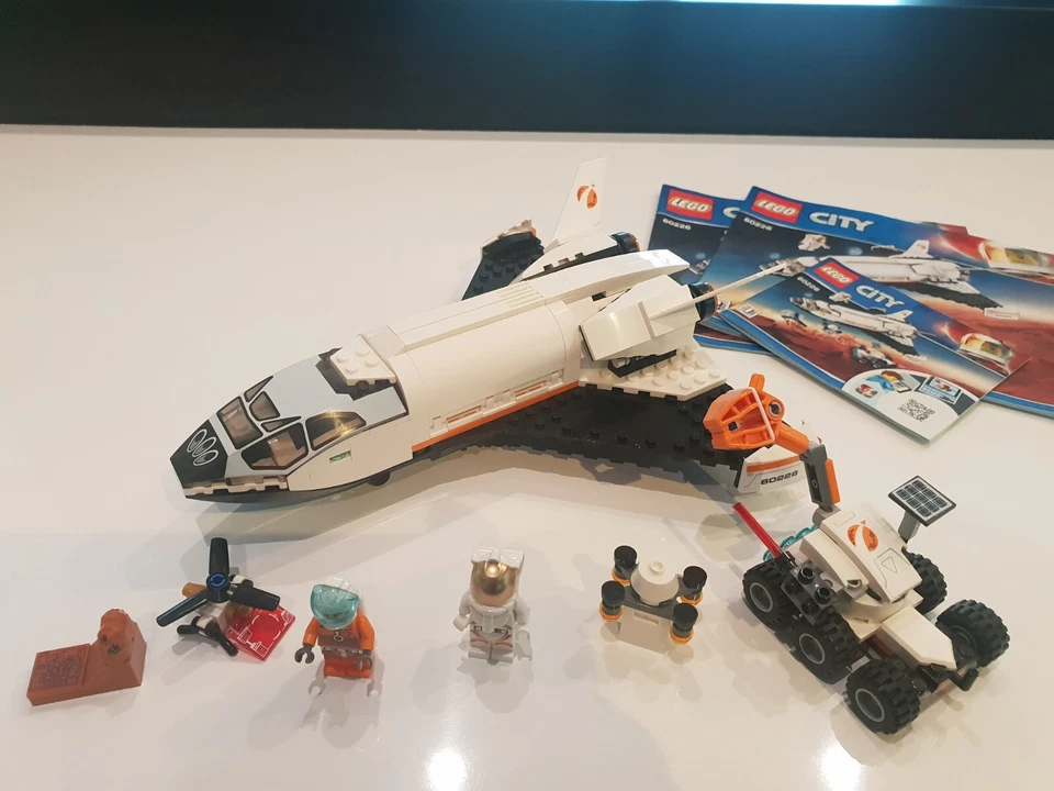 LEGO City 60226 Mars Research Shuttle, photo 1 sur 5