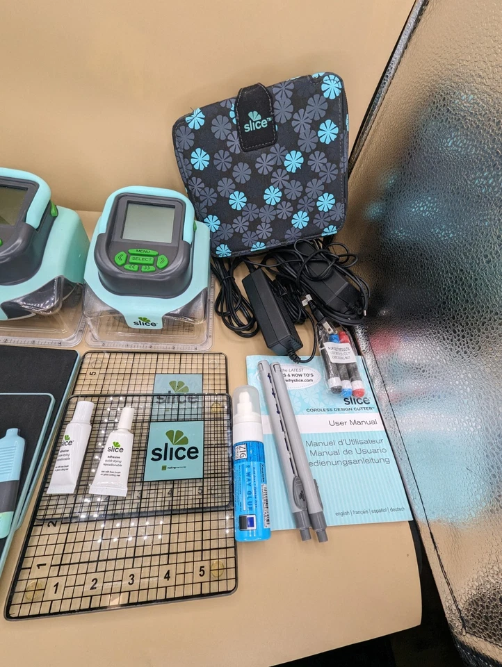 TWO Making Memories Slice Cordless Digital Design Cutters with Cards Complete! - Image 3 of 4