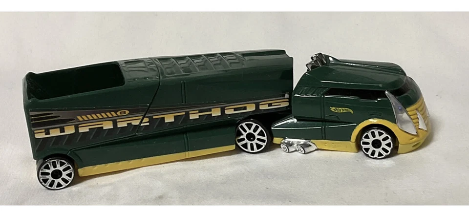 Hot Wheels 2002 Detachable Cab Trailer Big Rig Car Carrier Mattel - Image 2 of 4