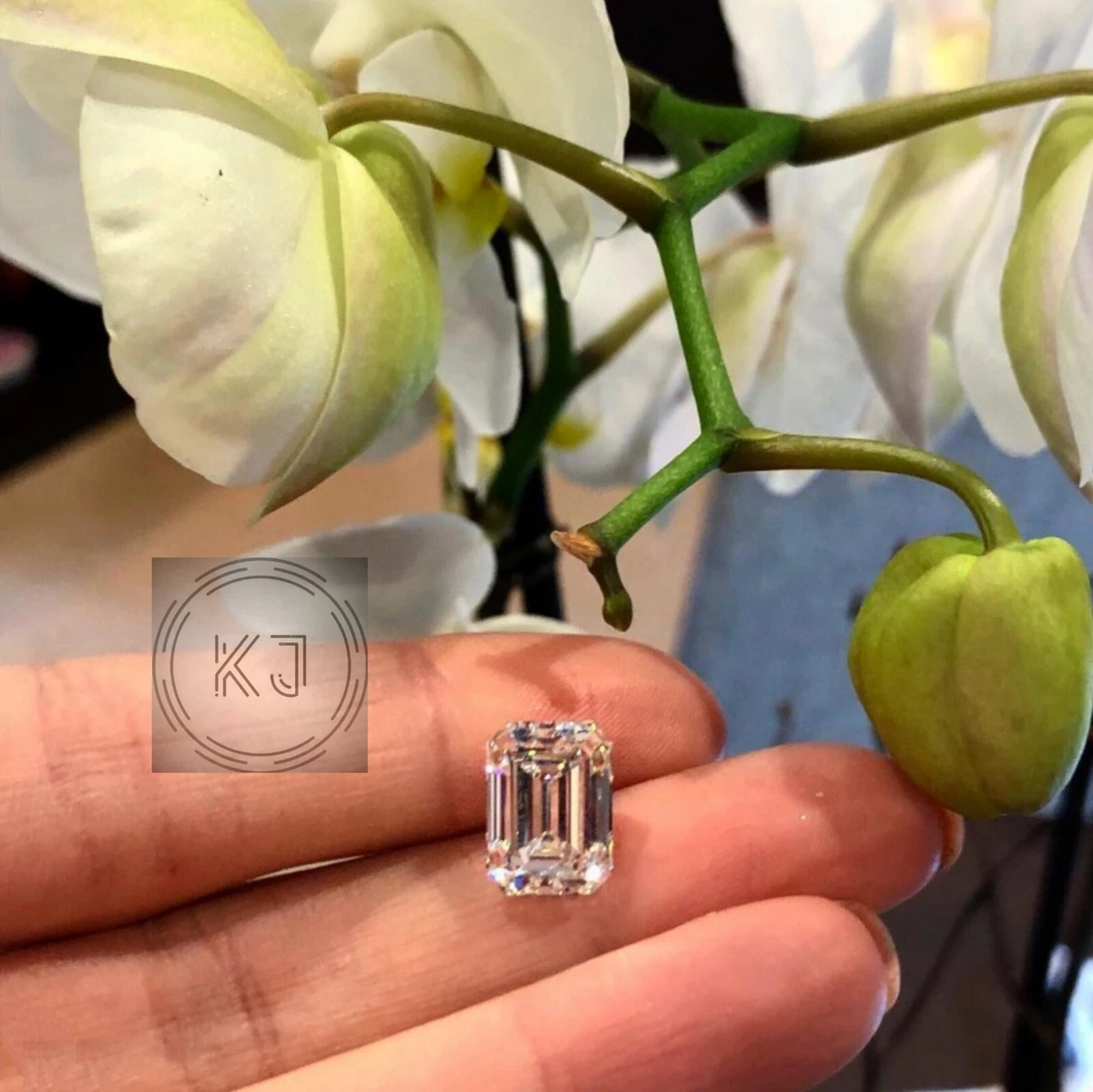 8x6 emerald store cut diamond