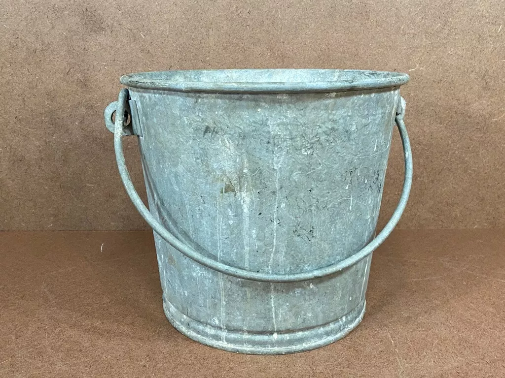 Buckets, Pails and Tubs in Vintage, Colored and Galvanized Finish