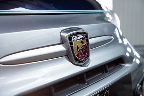 2018 Abarth 695 1.4 T-Jet Rivale Hatchback 3dr Petrol Manual Euro 6 (180 bhp) Ha - Picture 17 of 24