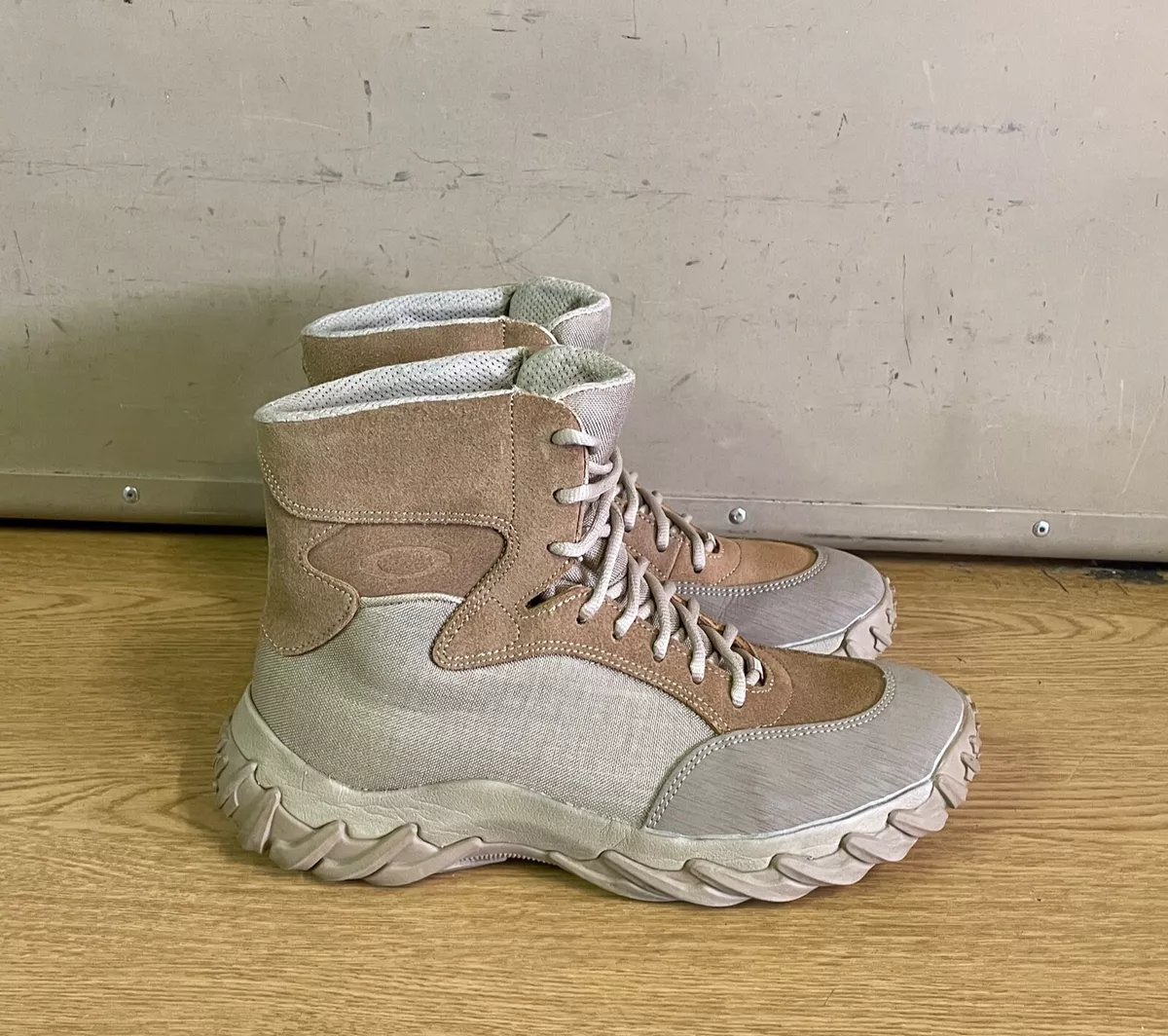 Oakley desert assault best sale boots