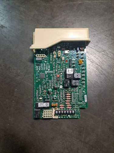 Emerson D342262P01 Furnace Control Board 50V60-495-03 used