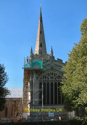Foto Kirche 6x4 Heilige Dreifaltigkeit unter Gerüst um 2003