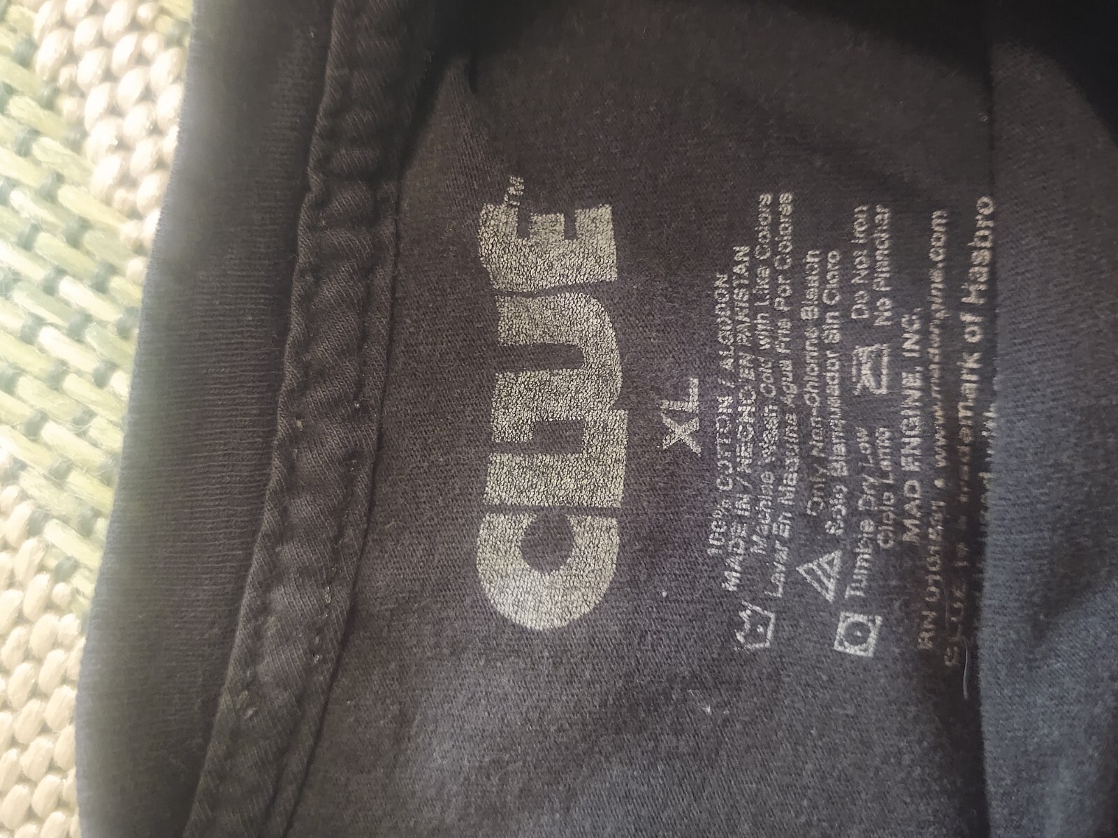 CLUE BOARD GAME T SHIRT SIZE XL BLACK