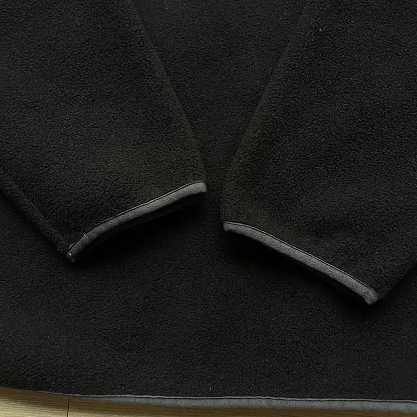 Patagonia Synchilla Black Fleece Jacket - Men’s Size L thumbnail 3