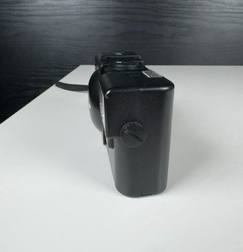 Olympus XA2 Black Point & shoot Film Camera A11 Flash JAPAN - Untested - Picture 7 of 16