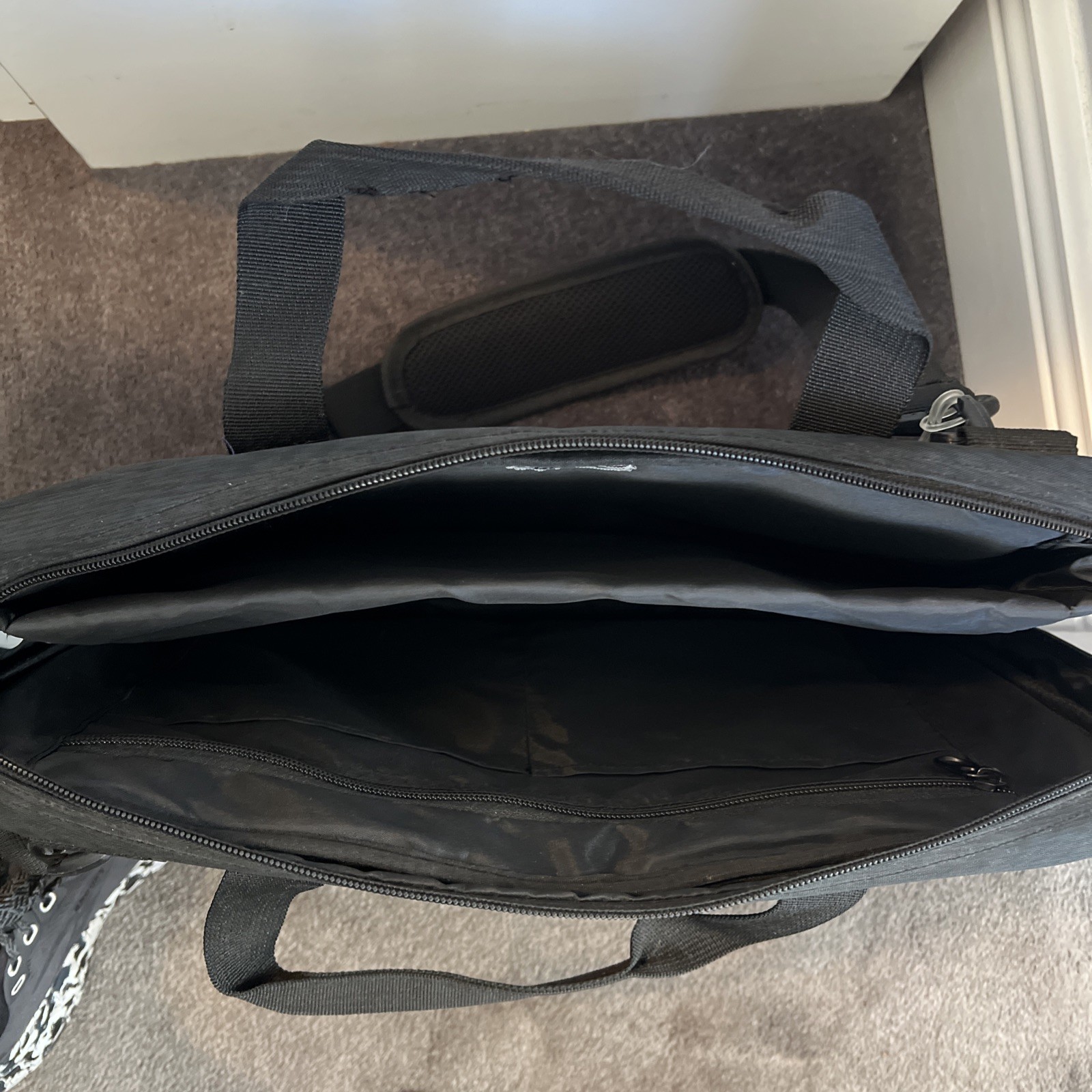 Roxy Computer Bag - image 2