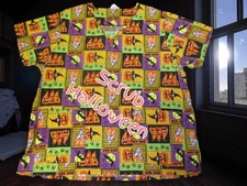 Halloween Scrub Top womens size M Medium patchwork look Ghost Bat Pumpkin