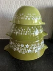 PYREX Green/Lime Spring Blossom Cinderella Crazy Daisy Nesting Bowls 441/442/475